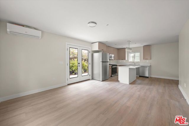 1317 Punta Gorda, Santa Barbara CA: https://media.crmls.org/mediaz/de323c20-0de5-4ed3-8e1c-0aade7e7bce4.jpg