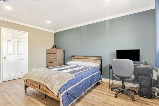 25660 Paul Ct, Hayward CA: https://media.crmls.org/mediaz/de338124-732f-497e-a399-f88d9841d6ea.jpg