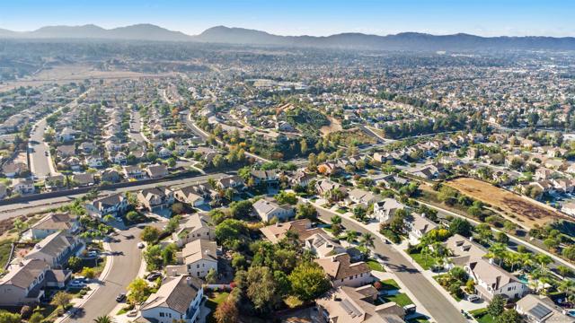 38944 Cherry Point Ln, Murrieta, California 92563, 5 Bedrooms Bedrooms, ,4 BathroomsBathrooms,Single Family Residence,For Sale,Cherry Point Ln,250017176SD