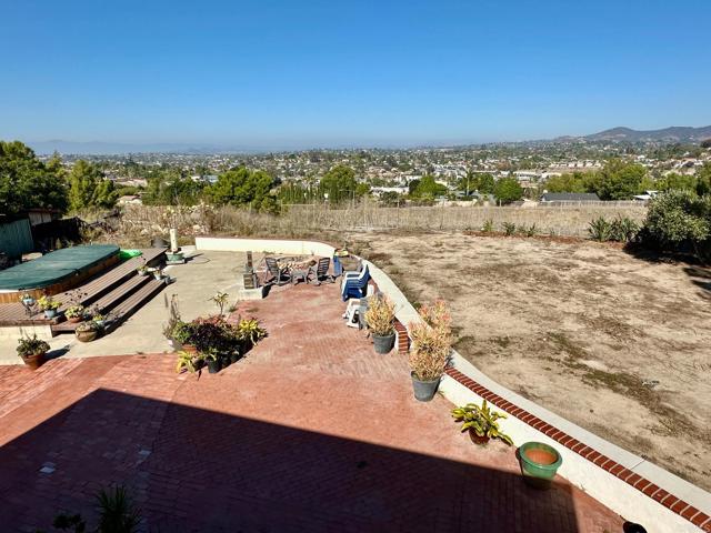 Detail Gallery Image 42 of 55 For 880 Crest View Rd, Vista,  CA 92081 - 4 Beds | 2/2 Baths