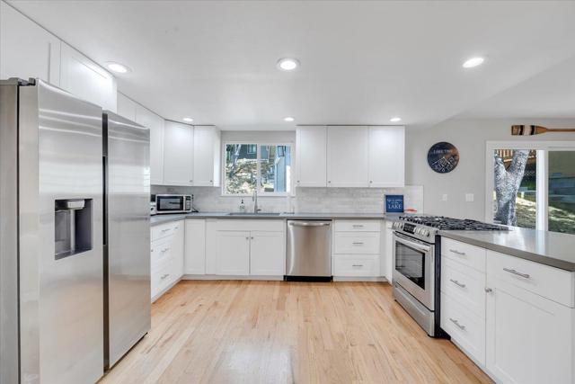 475 Sunrise Road, Copperopolis CA: https://media.crmls.org/mediaz/de3477e5-8e55-4f06-ac98-673619529500.jpg