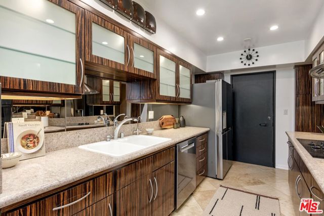 949 North Kings Road, 314 photo 7