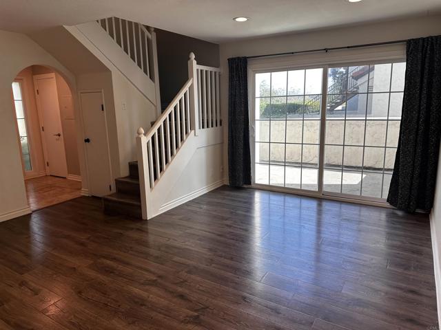 Image 5 of 33 For 767 Eastshore  221
