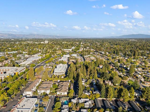938 Clark Avenue, Mountain View CA: https://media.crmls.org/mediaz/de363f95-f9df-42e0-8f66-6aa7d9ecffe7.jpg