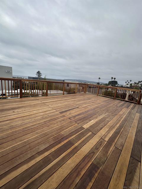 4617 19 Del Monte Ave, San Diego CA: https://media.crmls.org/mediaz/de3653d2-cb16-42fb-98ef-7f4dff5778e3.jpg