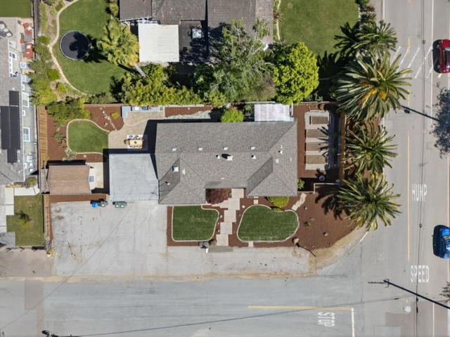 2169 Yorkshire Way, Mountain View CA: https://media.crmls.org/mediaz/de36e217-d98d-4eb1-a06b-7d5378c2304e.jpg