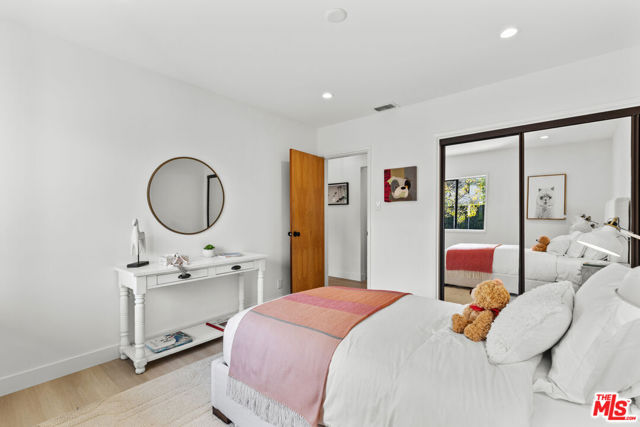 2446 Colby Avenue, Los Angeles CA: https://media.crmls.org/mediaz/de370a6f-310a-4e14-9a88-26be4b686d65.jpg