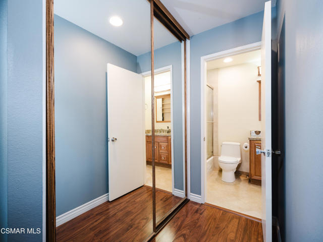 4380 N Skylark Court, Moorpark CA: https://media.crmls.org/mediaz/de383713-8f67-4b89-ae07-d7d2d49d3f29.jpg