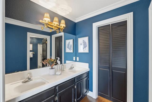 660 Helen Drive, Hollister CA: https://media.crmls.org/mediaz/de389427-6786-4171-aece-4bd1d60f34fe.jpg