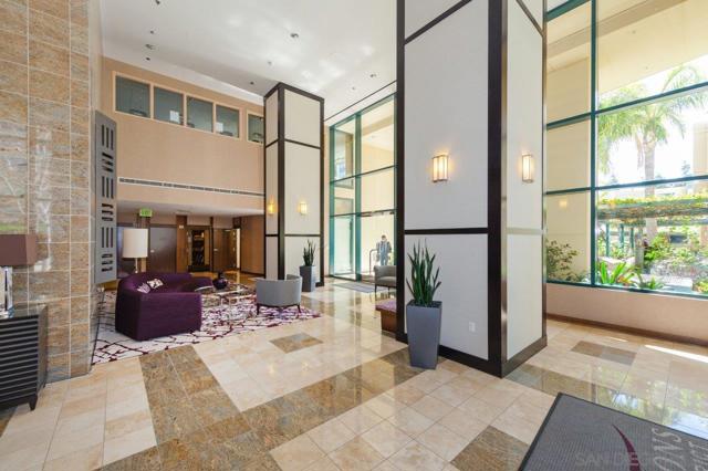 555 Front Street, San Diego CA: https://media.crmls.org/mediaz/de39eda6-55c6-4b0a-9053-3fbcc9b3efcc.jpg