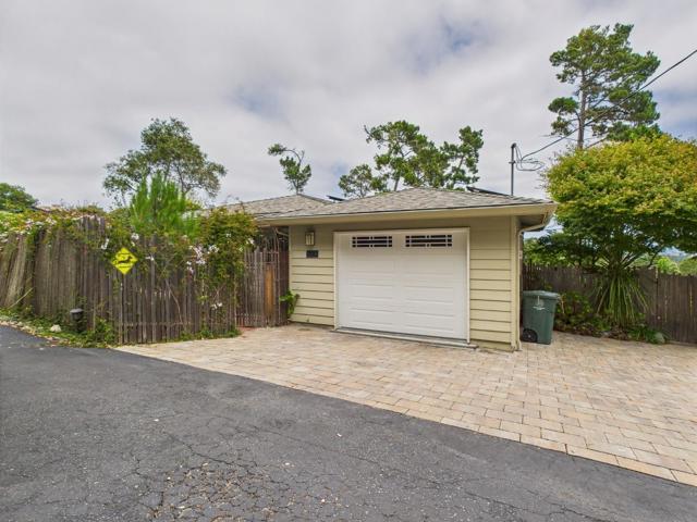 214 Soledad Place, Monterey CA: https://media.crmls.org/mediaz/de3a08ba-295b-4ea3-9cbc-1367a00e6a3b.jpg