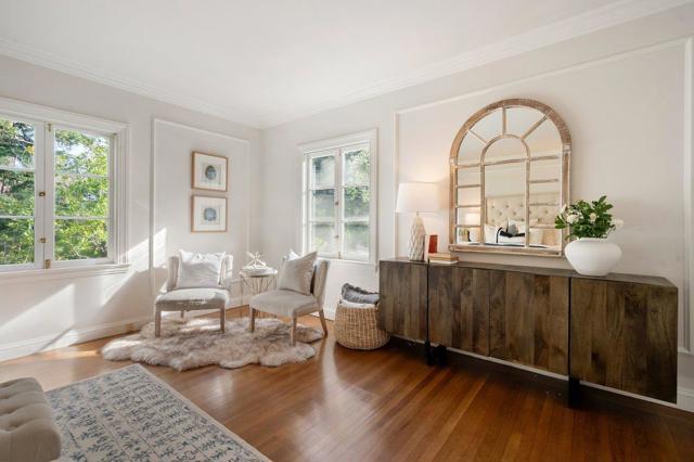 526 W Poplar Avenue, San Mateo CA: https://media.crmls.org/mediaz/de3ba0ad-9cc9-4bb1-a029-aeab00120b1e.jpg