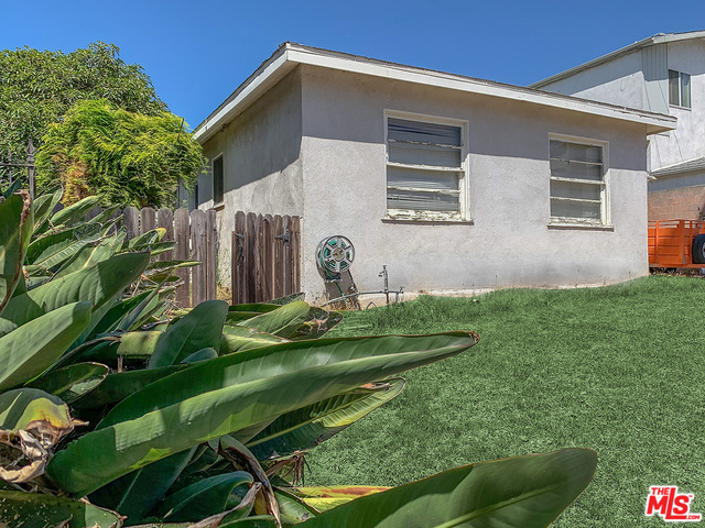 1223 1ST Street, Hermosa Beach, California 90254, 2 Bedrooms Bedrooms, ,1 BathroomBathrooms,Residential,Sold,1ST,19511208