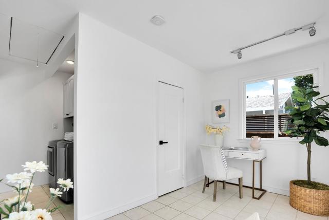 2653 Brewster Avenue, Redwood City CA: https://media.crmls.org/mediaz/de3c8052-a0c1-463c-a339-516bc251c01d.jpg