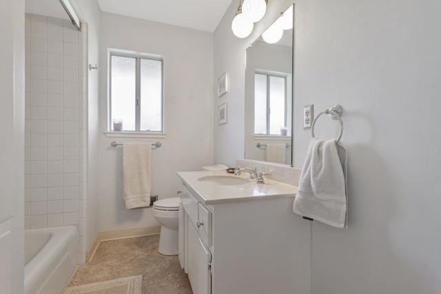 446 Semple Avenue, Aptos CA: https://media.crmls.org/mediaz/de3c89a5-16e8-4aa6-a1a9-9855f4a629fd.jpg