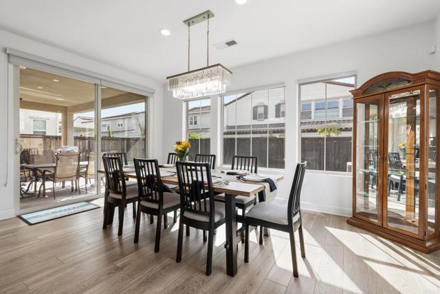 Detail Gallery Image 15 of 33 For 1234 Camino Prado, Chula Vista,  CA 91913 - 4 Beds | 3 Baths