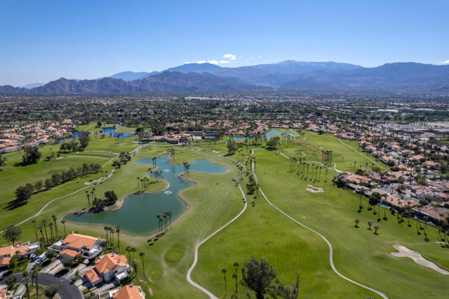 752 Vista Lago Drive N, Palm Desert, CA 92211
