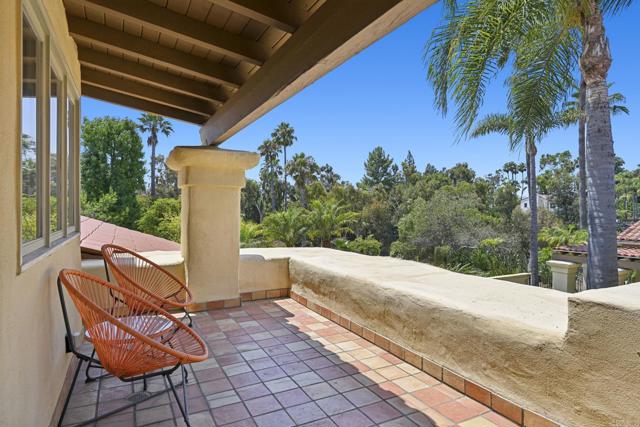 431 Flores de Oro, Rancho Santa Fe CA: https://media.crmls.org/mediaz/de3d93f7-0099-4bff-a8f6-582d4b7d9031.jpg