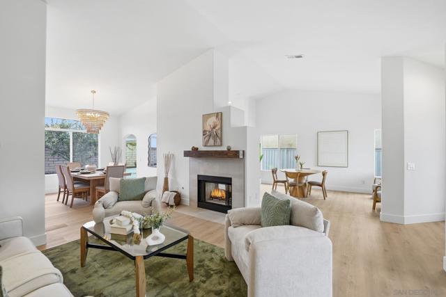 183 Plumosa Street, Oceanside CA: https://media.crmls.org/mediaz/de3e0ef7-7116-46c9-8001-e9bb06ae93c9.jpg