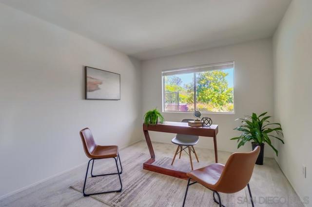 4402 Collwood Ln, San Diego CA: https://media.crmls.org/mediaz/de3e2315-19cc-4928-9d8d-68bace8a4bed.jpg