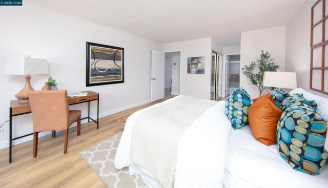 600 Terra California Dr, Walnut Creek CA: https://media.crmls.org/mediaz/de3e44ce-80fc-41b7-b196-292e0f7d76a5.jpg