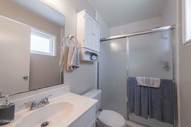 4894 Muirwood Court, Simi Valley CA: https://media.crmls.org/mediaz/de3efcde-ff32-4c70-8b7b-924d0cf0515c.jpg