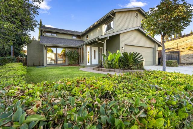 4945 Berkeland Court, San Jose CA: https://media.crmls.org/mediaz/de3fabf3-fc1c-478f-8e1b-b332d87f2cd8.jpg