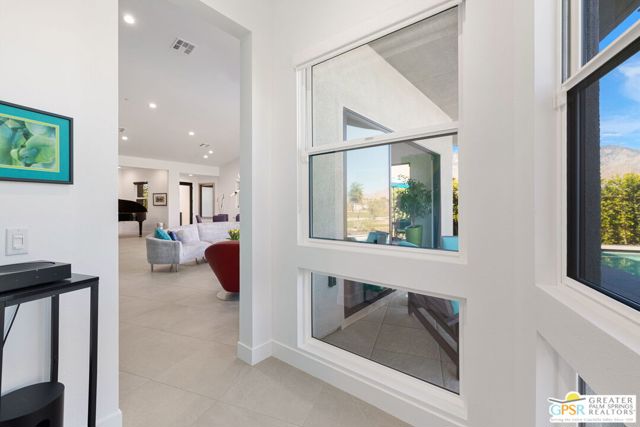 4321 Lumina Way, Palm Springs CA: https://media.crmls.org/mediaz/de404fd9-3734-43c3-ad36-ecbdd4125301.jpg