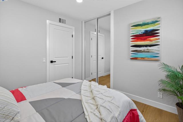4217 Waycross Ct, Pleasanton CA: https://media.crmls.org/mediaz/de40697d-cfcc-4737-a749-aa58a12a6d69.jpg