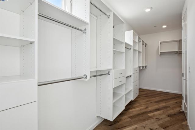 5813 Huntley Ave, Dublin CA: https://media.crmls.org/mediaz/de406b0e-adcc-40de-aa6e-4eab553b9bd4.jpg