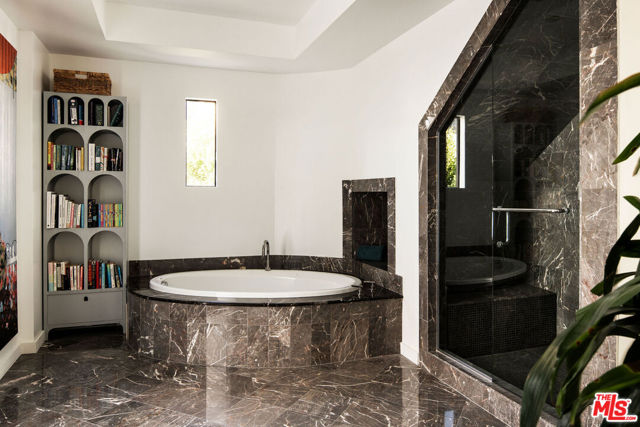 1501 Viewsite Terrace, Los Angeles CA: https://media.crmls.org/mediaz/de4161bf-d9e6-4704-8e47-525b6759c84a.jpg