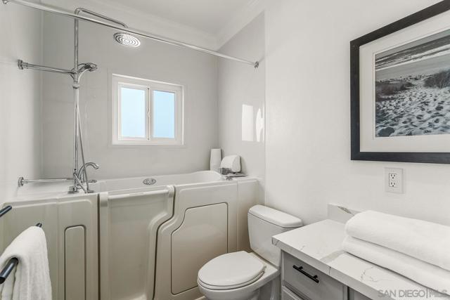 100 Tunapuna Lane, Coronado CA: https://media.crmls.org/mediaz/de420409-c449-49a5-9ca2-417504db2605.jpg