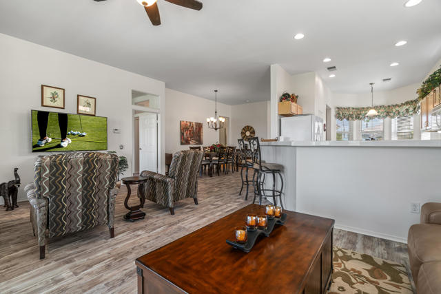 44591 S Heritage Palms Drive, Indio CA: https://media.crmls.org/mediaz/de437a32-49ef-4e07-a956-f925f93dc324.jpg