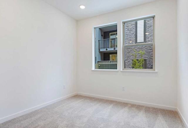 6694 Optimum Loop, San Jose CA: https://media.crmls.org/mediaz/de43e272-c557-4c21-8ce0-e30ac8dd95f1.jpg