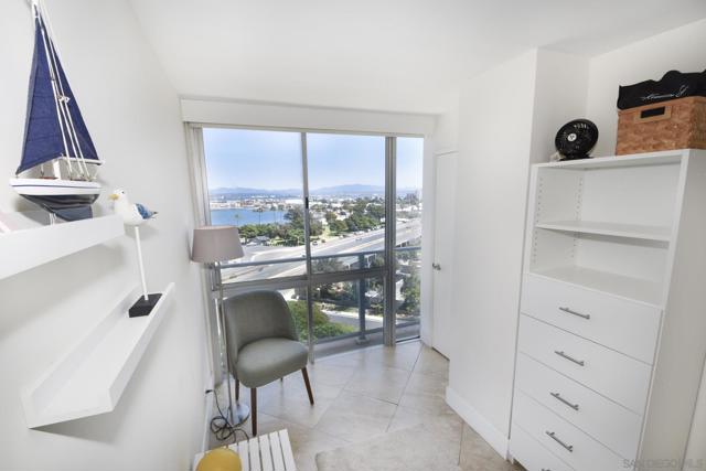Image 16 of 29 For 1820 Avenida Del Mundo  Unit #805