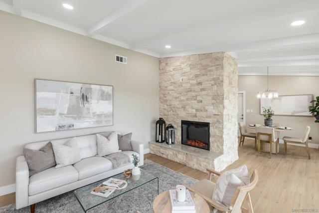 6673 Del Cerro Blvd, San Diego CA: https://media.crmls.org/mediaz/de44bc99-0818-4b13-acd7-262b0cae3ba9.jpg