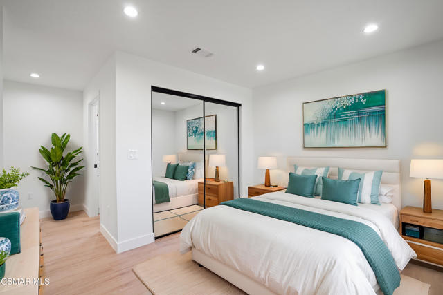 7804 Kentland Avenue, West Hills CA: https://media.crmls.org/mediaz/de456831-3e98-48d2-bfef-0663236c90f0.jpg