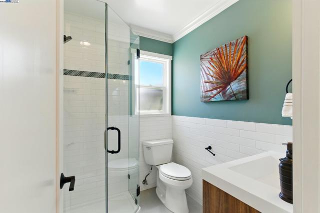 9658 Broadmoor Dr, San Ramon CA: https://media.crmls.org/mediaz/de461950-1aca-497e-add1-368b8dec3abb.jpg