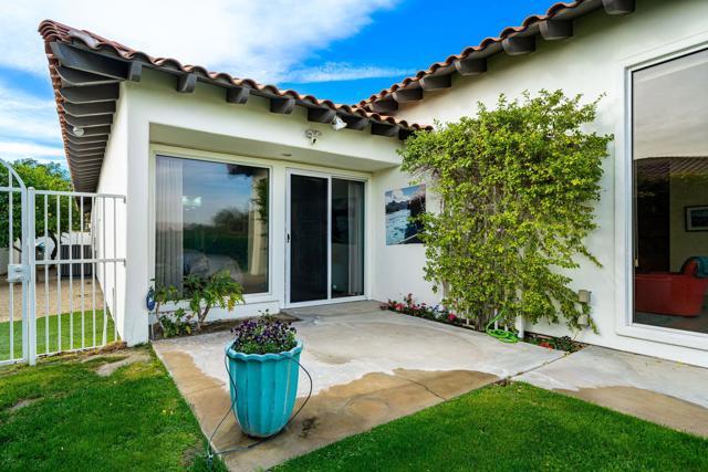 158 Loch Lomond Road, Rancho Mirage, CA 92270