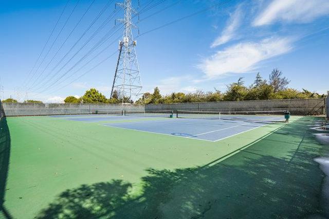 1051 Beach Park Boulevard, Foster City CA: https://media.crmls.org/mediaz/de4667db-cc85-49eb-a702-2caca5da74f1.jpg