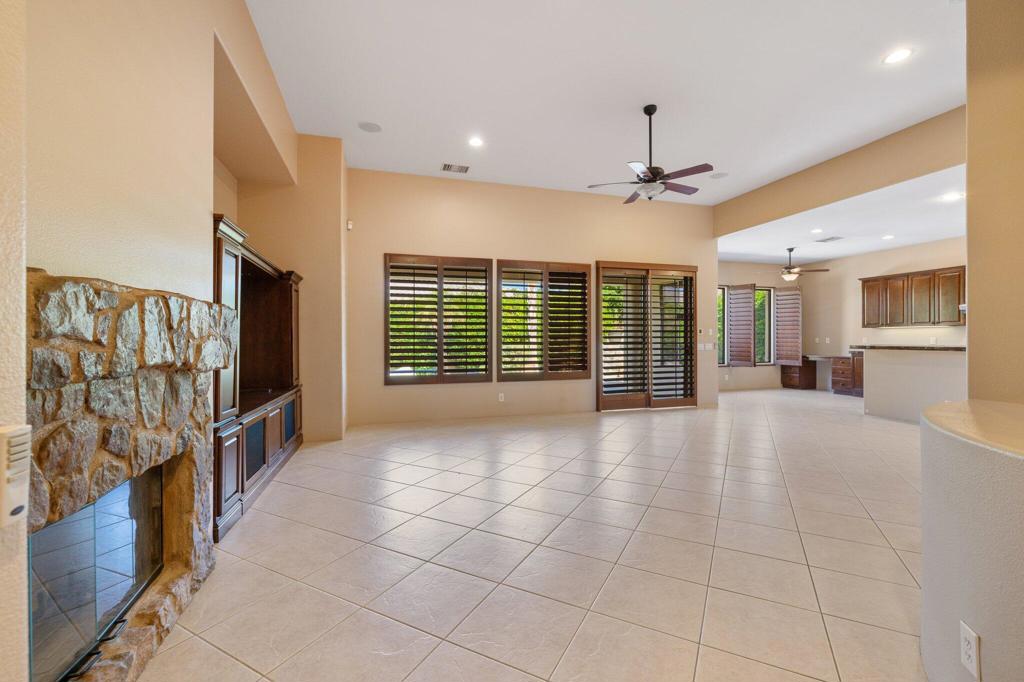 MLS #219133875DA image #15