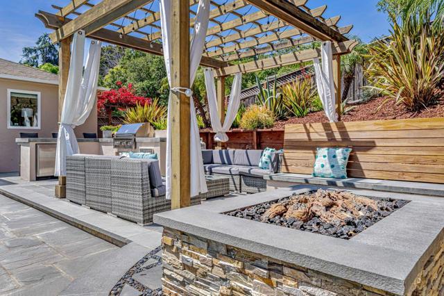 30 Valley Road, San Carlos CA: https://media.crmls.org/mediaz/de49145c-abde-4004-a626-31b181ab4f9a.jpg