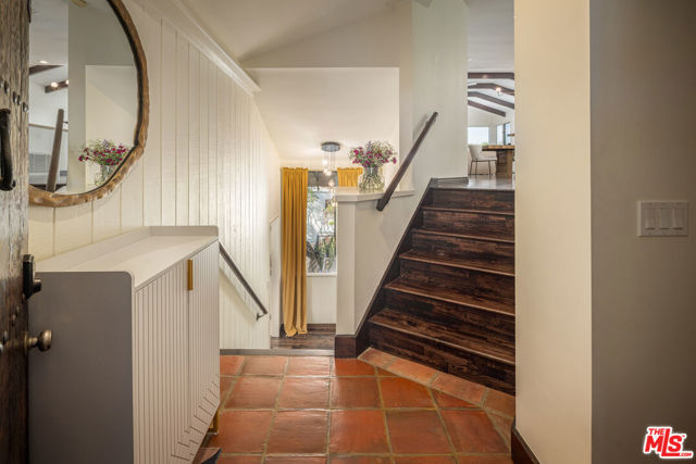 4713 Bedel Street, Woodland Hills CA: https://media.crmls.org/mediaz/de4958c8-7355-4726-91ff-9dbc47cc0e71.jpg
