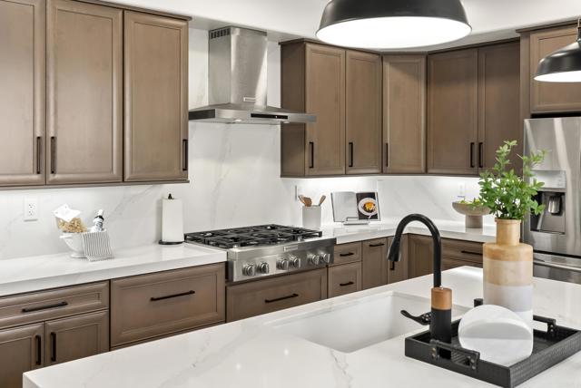 Detail Gallery Image 11 of 54 For 2680 Bressi Ranch Way, Carlsbad,  CA 92009 - 3 Beds | 3 Baths