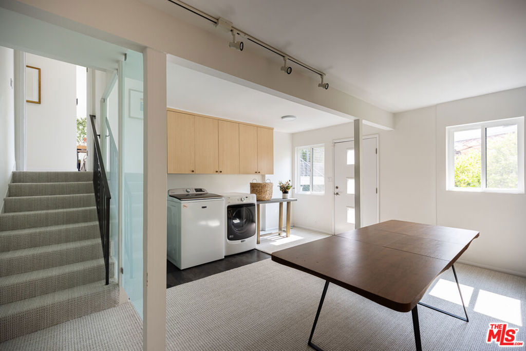 MLS #25567183 img 36