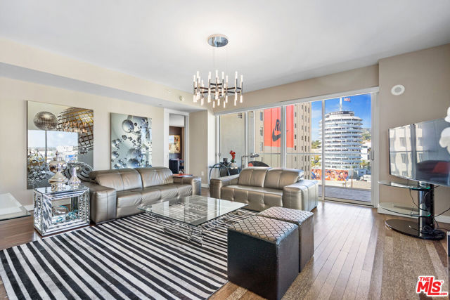 6250 Hollywood Boulevard, Los Angeles CA: https://media.crmls.org/mediaz/de4b23b6-fe6a-41fc-a8c4-302ae4f8de6f.jpg