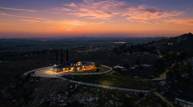 Detail Gallery Image 3 of 73 For 15281 Ranchito Dr, Perris,  CA 92570 - 6 Beds | 4 Baths