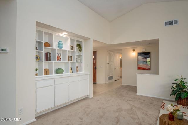 268 Novina Place, Camarillo CA: https://media.crmls.org/mediaz/de4b466f-f8c1-4a93-9834-78b266e4aa32.jpg