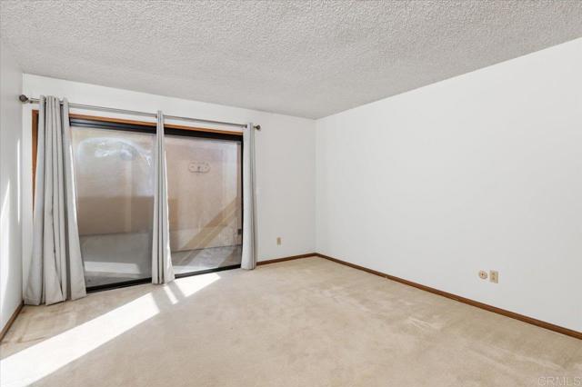 Detail Gallery Image 20 of 27 For 1610 via La Plaza, San Marcos,  CA 92078 - 3 Beds | 3 Baths