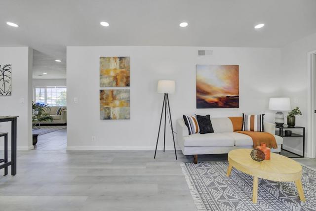 3517 Dahill Court, San Jose CA: https://media.crmls.org/mediaz/de4b76d5-28e8-4ef9-94f8-361c5198d063.jpg